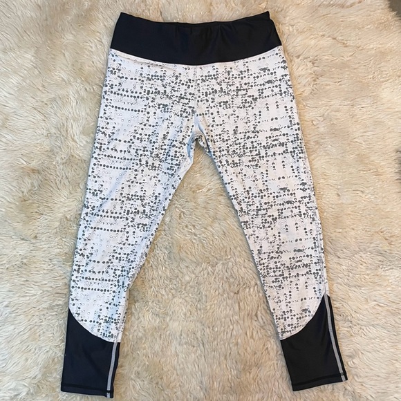 🖤🤍Vie Active Yoga Leggings Sz Small🤍🖤 - Picture 2 of 6